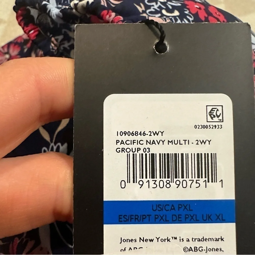 VINCE CAMUTO Paisley Print Smocked Maxi Dress